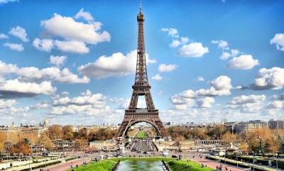 Чуть не потеряли символ Франции: почему Эйфелеву башню несколько раз хотели снести, и кто этому помешал?